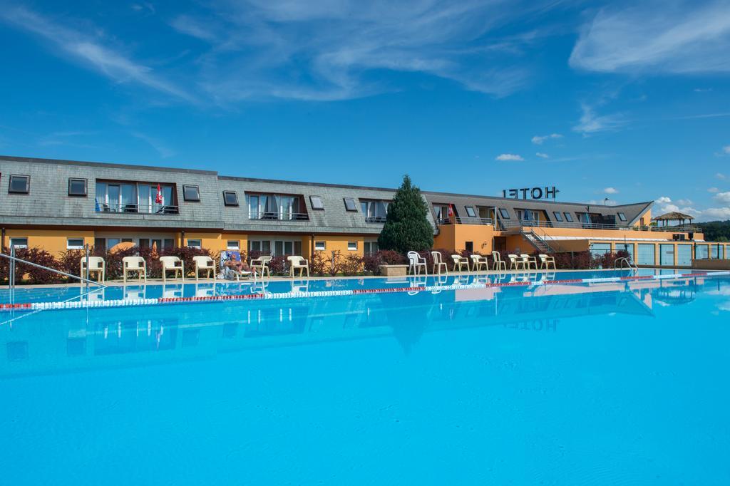 Hotel Lacotel افونش المظهر الخارجي الصورة